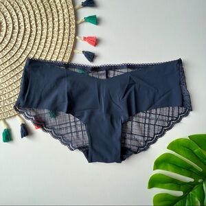 Victoria's Secret Sexy Illusions No Show Hiphugger Panty Noir Navy Large NEW